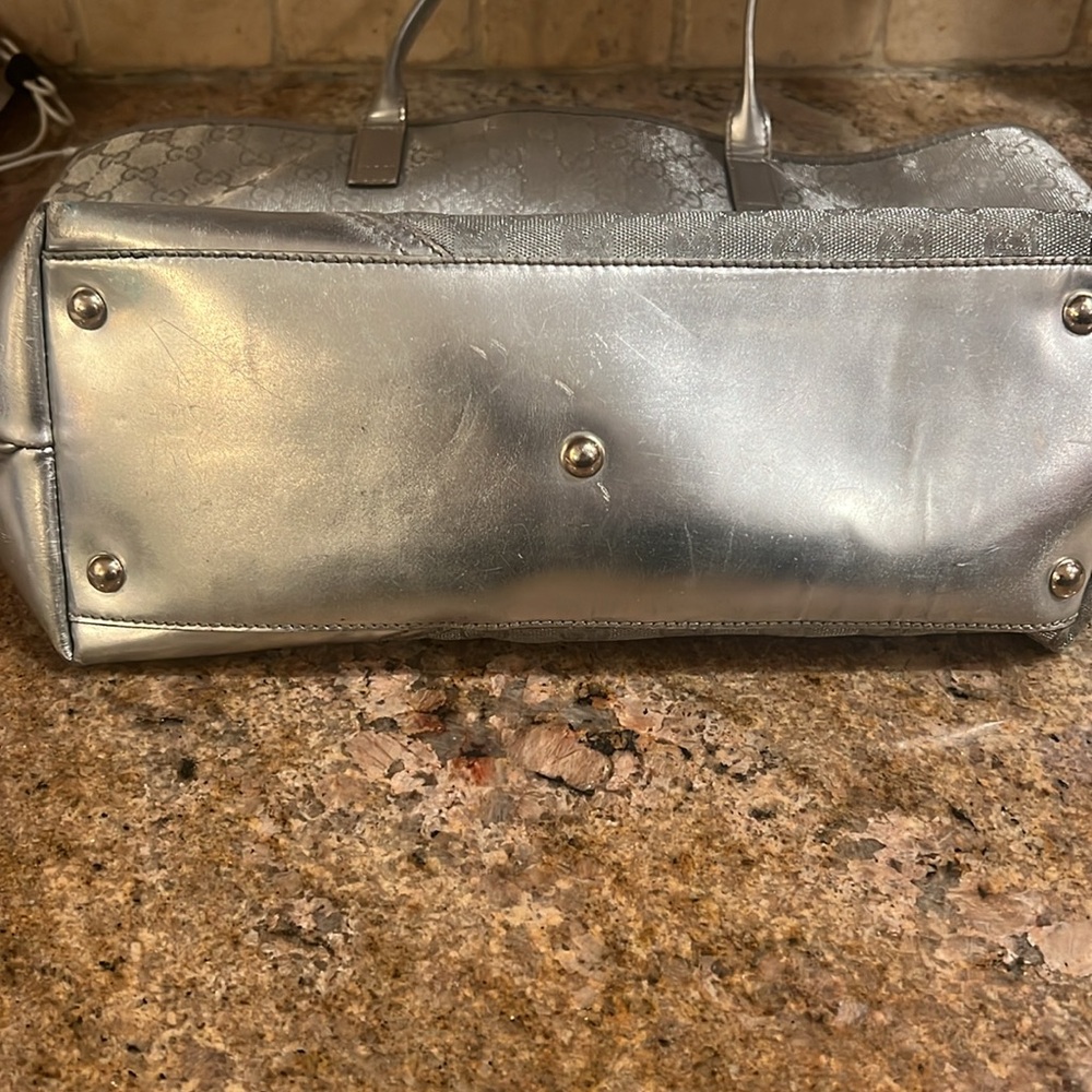 Authentic Silver Gucci medium tote bag. - Picture 5 of 8
